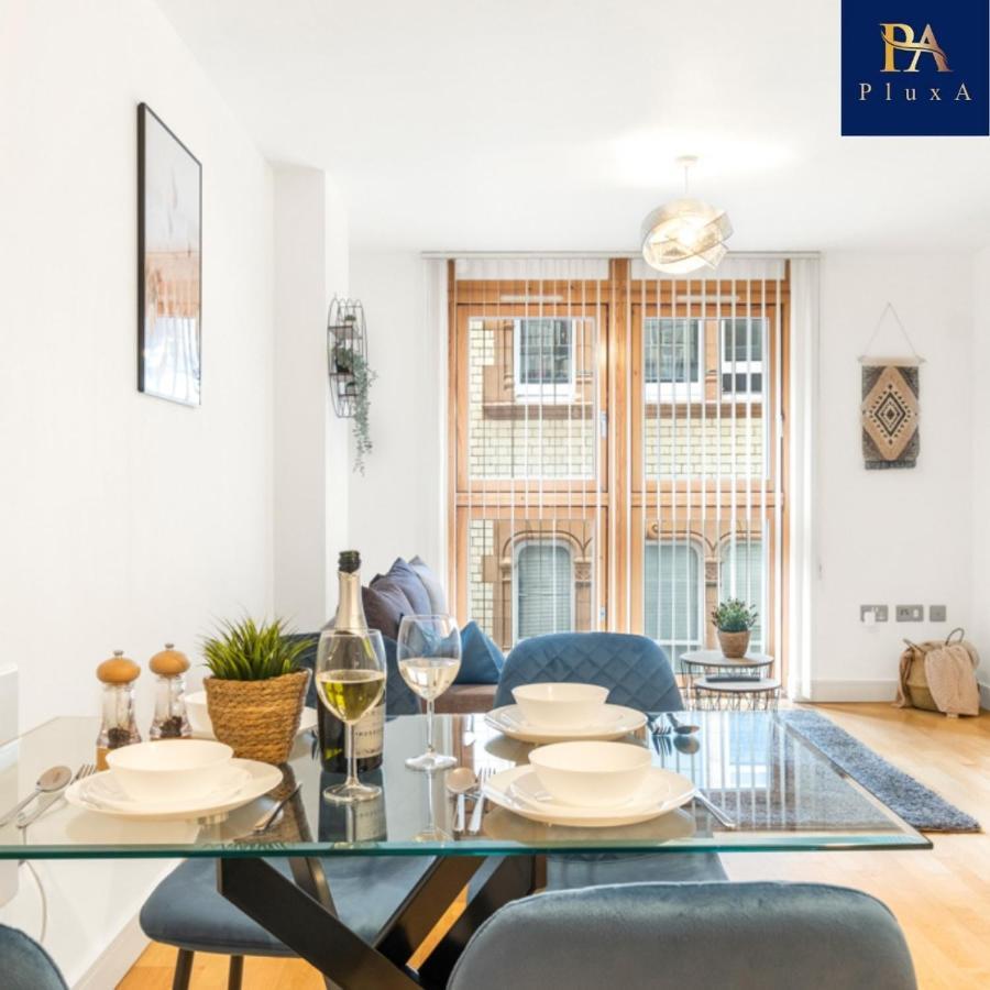 Pluxa Tealcity*** Beautiful 1 Bed