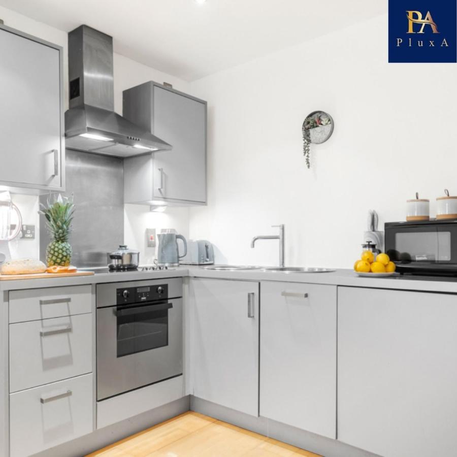Pluxa Tealcity*** Beautiful 1 Bed *