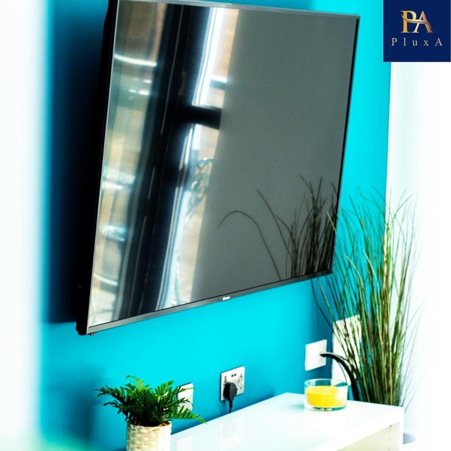 Pluxa Vivid Veranda Beautiful Centre With Free Parking Birmingham