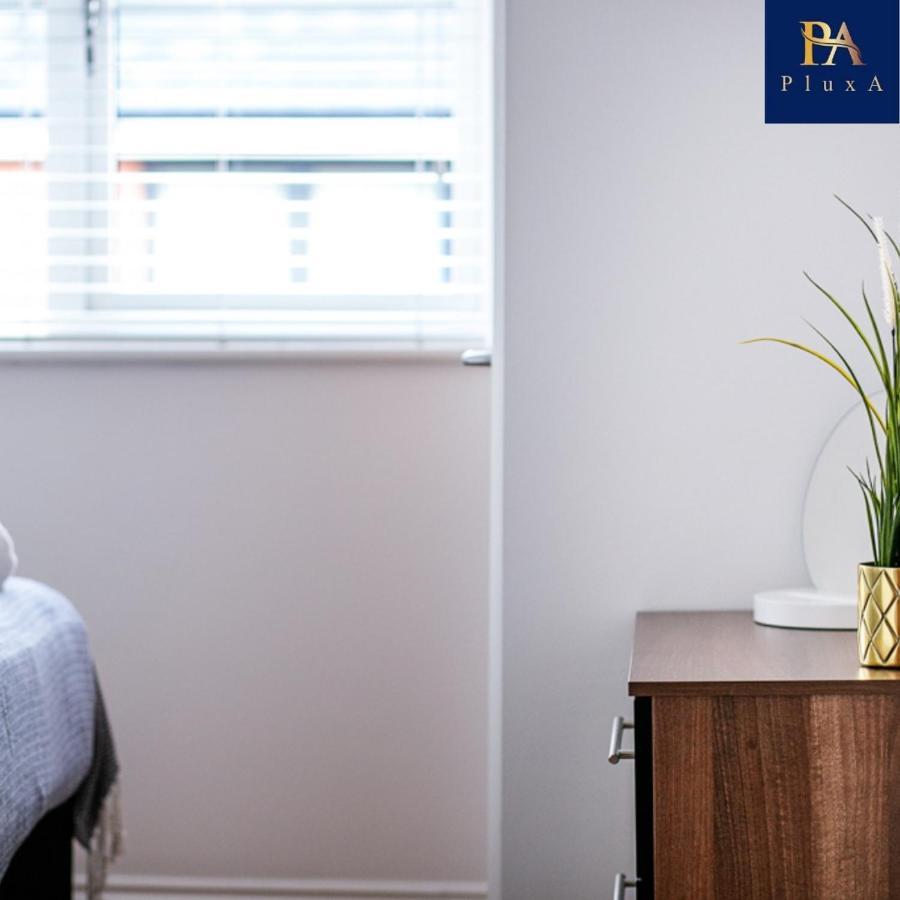 Pluxa Mint Bliss - Stylish With Workspace Birmingham