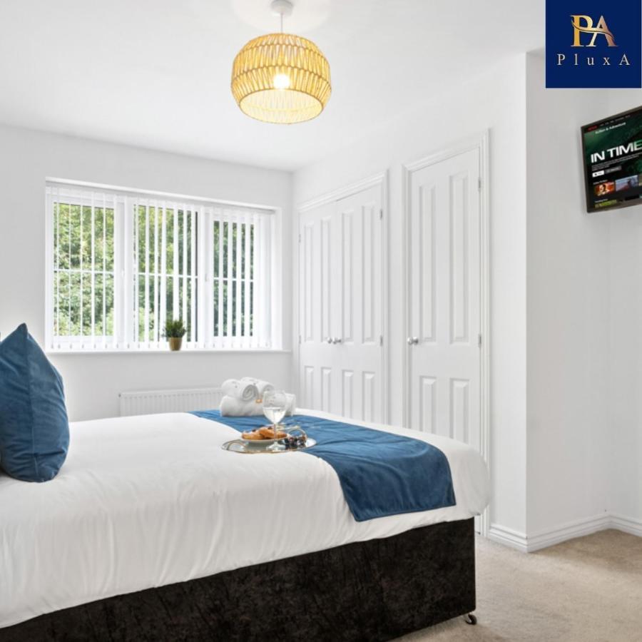 Holiday home Pluxa Royal Azul 4 Bedroom House With Car Park Birmingham