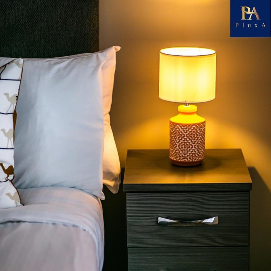 Pluxa The Hideaway - Fully Private Serviced & Parking Apartment Birmingham