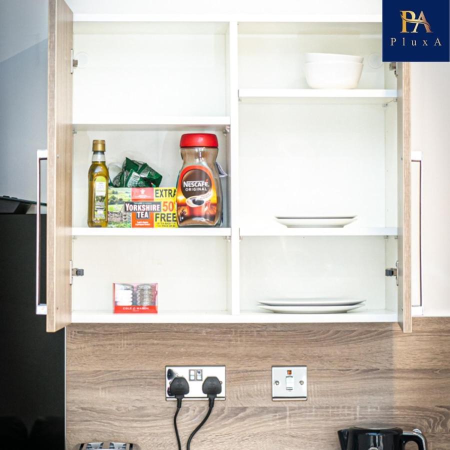 Apartment Pluxa The Hideaway - Fully Private Serviced & Parking