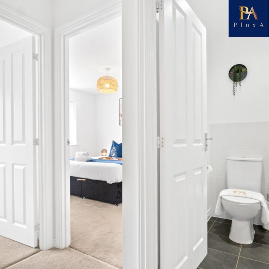 Holiday home Pluxa Royal Azul 4 Bedroom House With Car Park Birmingham