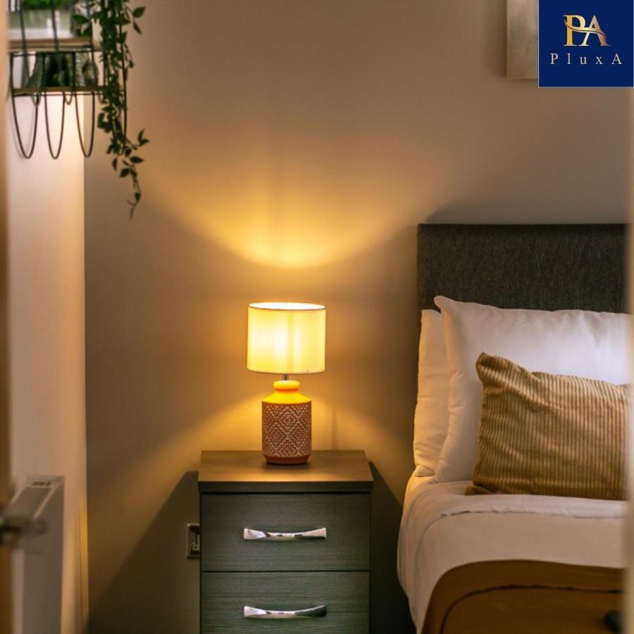 Pluxa The Hideaway - Fully Private Serviced & Parking * Birmingham