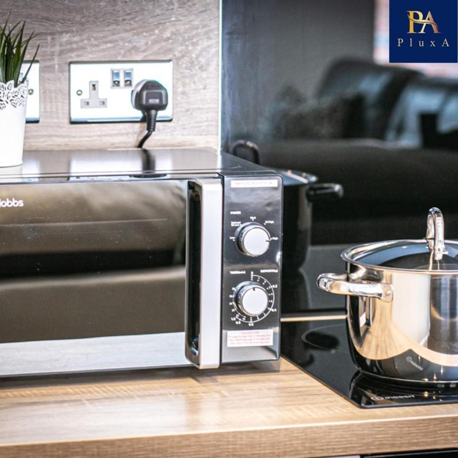 Apartment Pluxa The Hideaway - Fully Private Serviced & Parking *