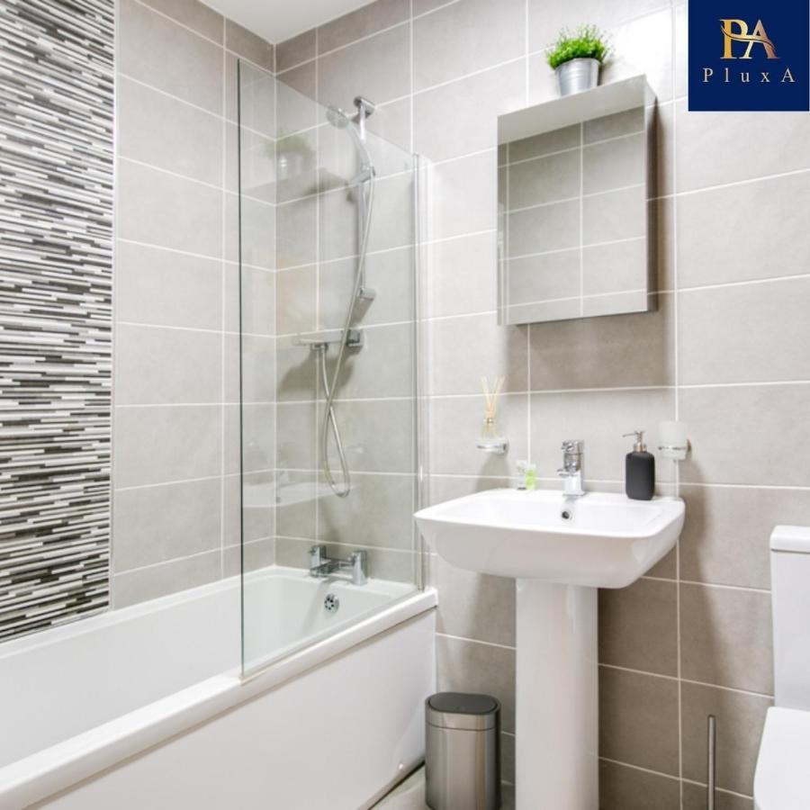 Pluxa Moonlight - Hub Serviced Apt, Free Parking ,prime Location * Birmingham