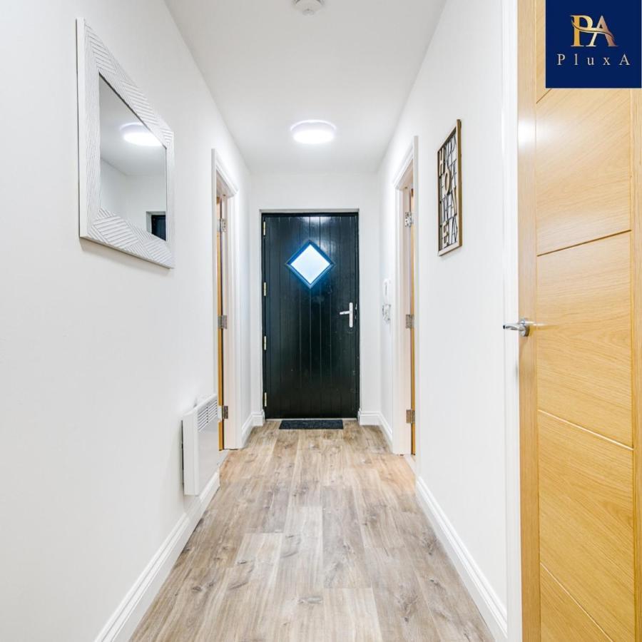 Fully Private & Free Parking - Pluxa Silken Grey * Birmingham