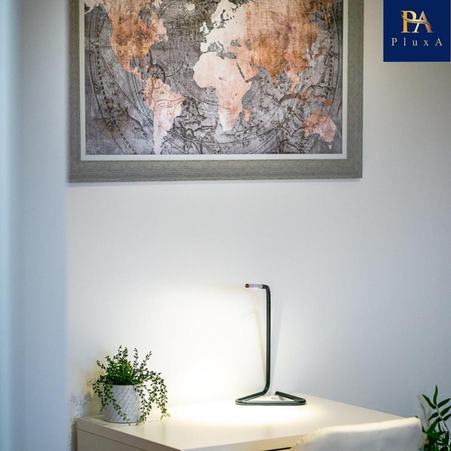 Apartment Fully Private & Free Parking - Pluxa Silken Grey Birmingham
