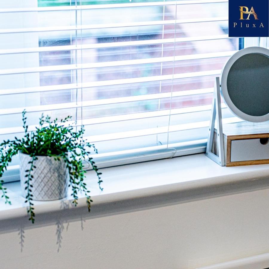 Fully Private & Free Parking - Pluxa Silken Grey Birmingham