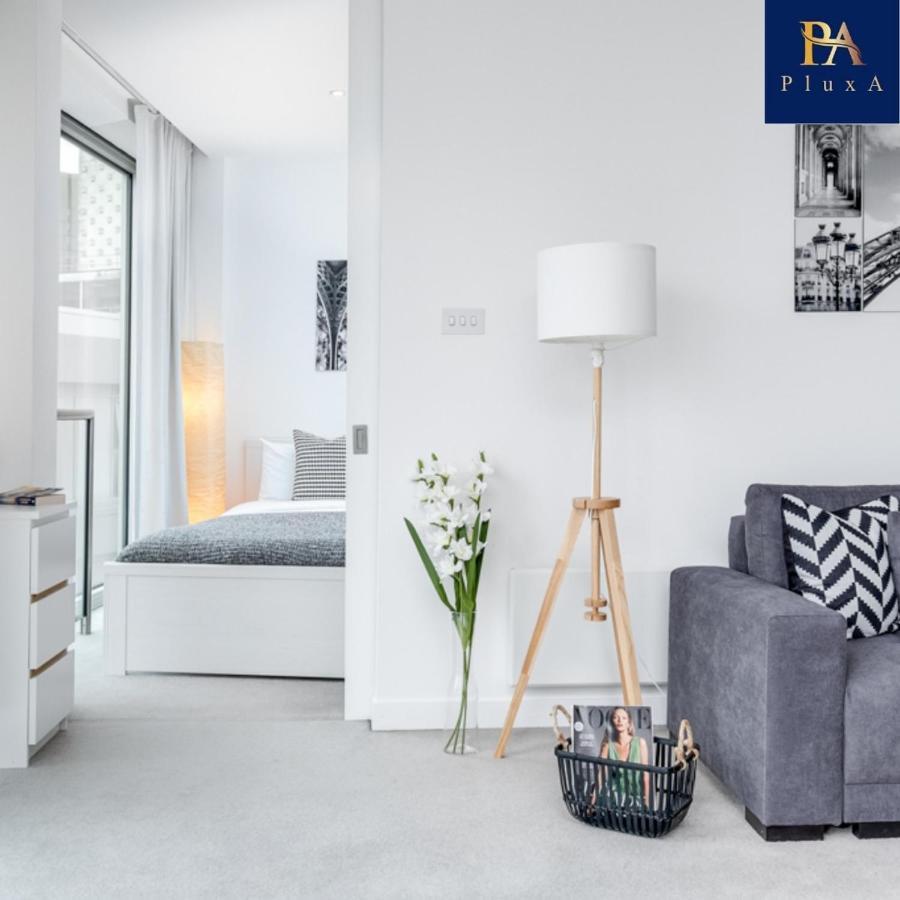 Apartment Pluxa Grand Plaza Iconic Views *