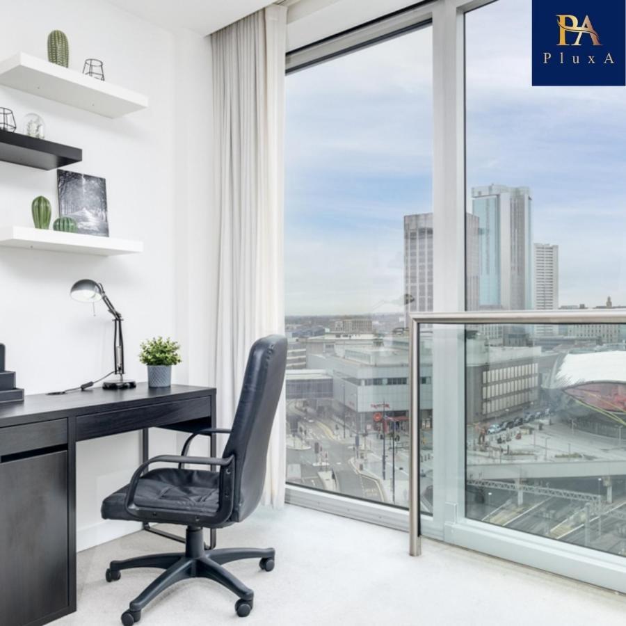 Pluxa Grand Plaza Iconic Views *