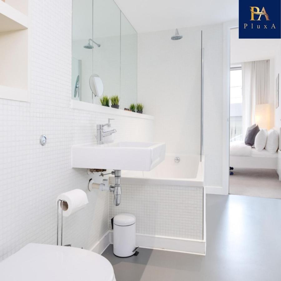 Apartment Pluxa Grand Plaza Iconic Views *