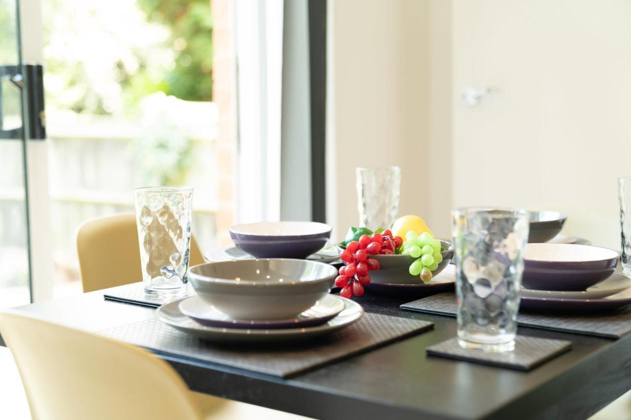 Amethyst Delightful In Moseley Mews, By Staystaycations * Birmingham