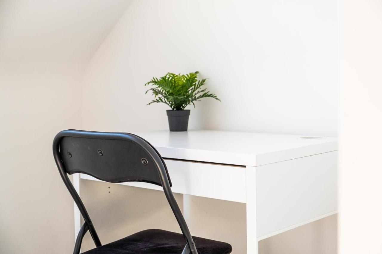 Villa Centre 3 Bedroom House - Family & Business - Demha Nights