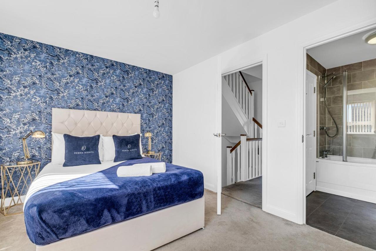 Centre 3 Bedroom House - Family & Business - Demha Nights Villa Birmingham