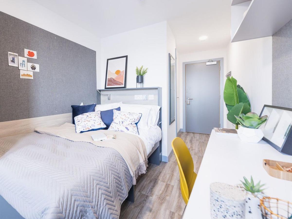 Ensuite Bedrooms With Shared Kitchen At Onyx Located In * Birmingham