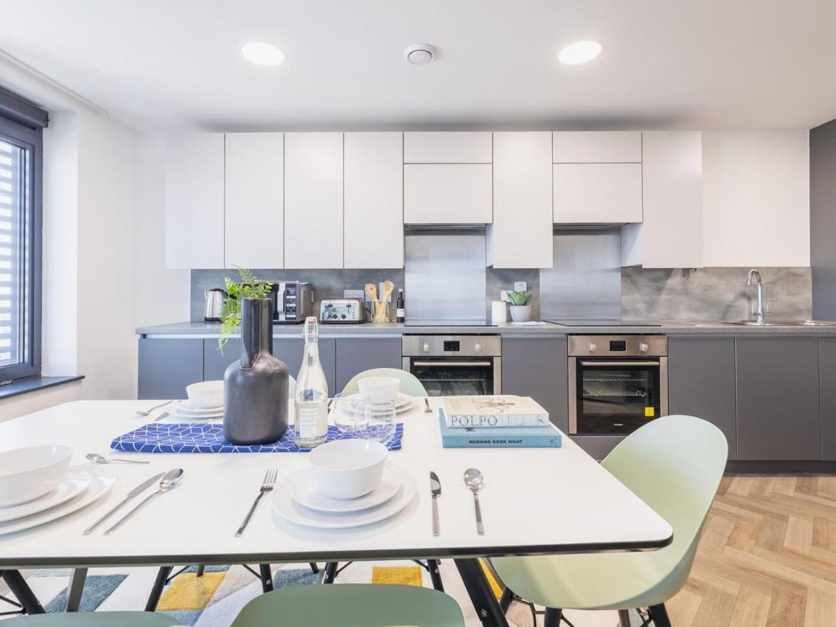 Ensuite Bedrooms With Shared Kitchen At Onyx Located In Birmingham