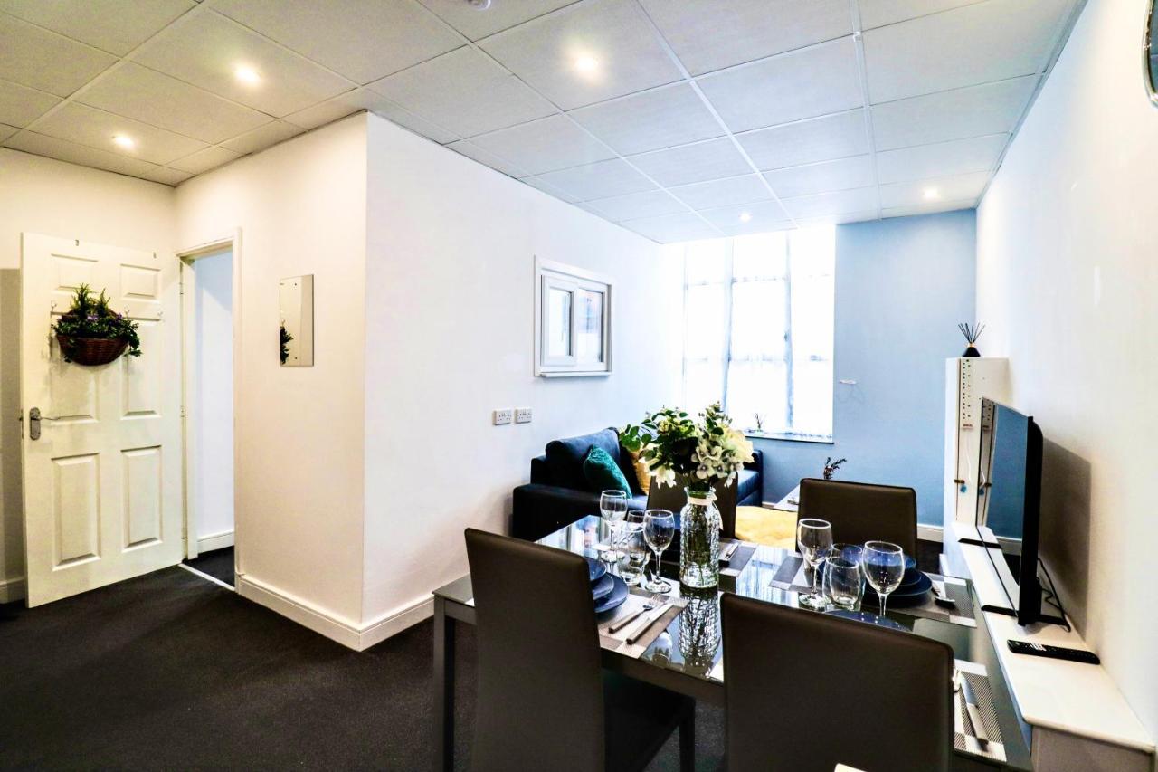 Apartment Brindley Place - Utilita Arena, Sea Life Centre, Legoland! Free Wifi!