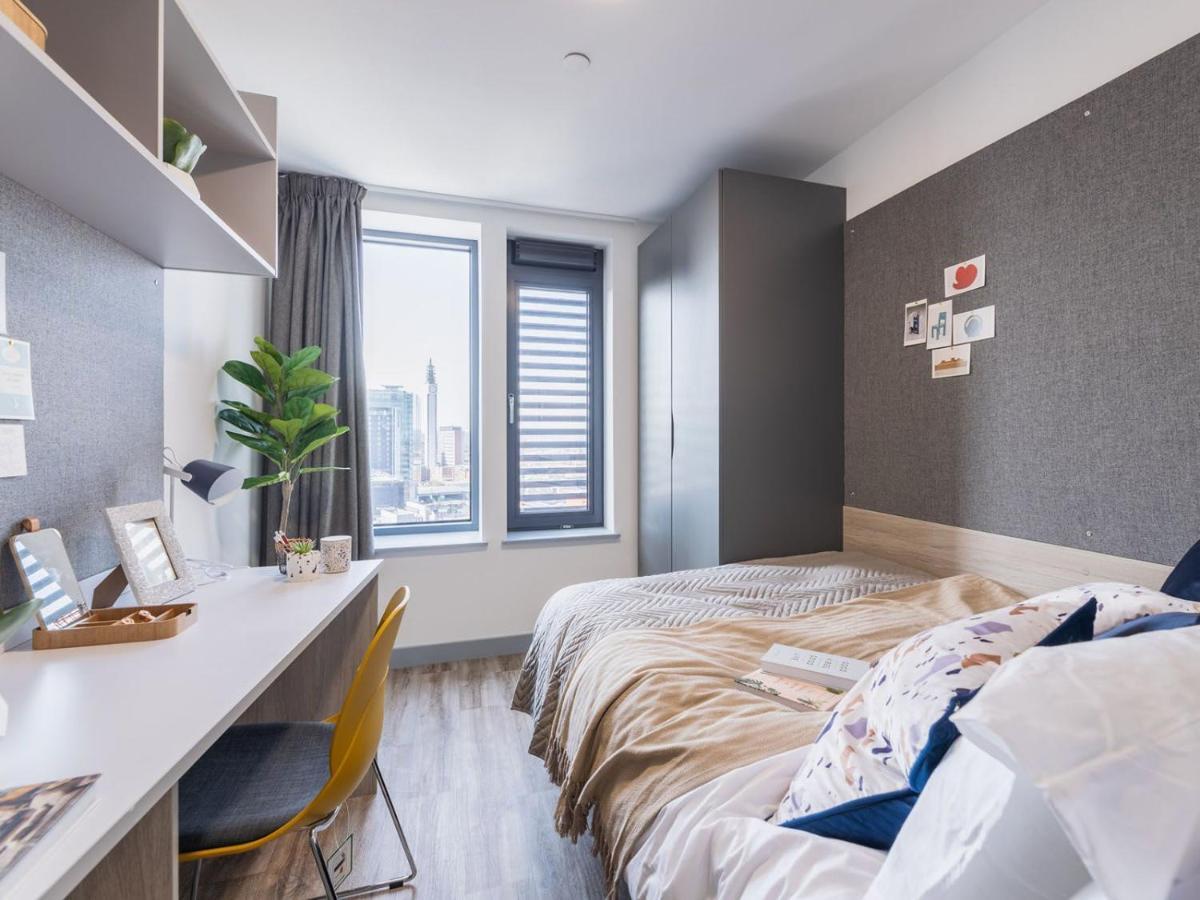 Ensuite Bedrooms With Shared Kitchen At Onyx Located In Apartment Birmingham