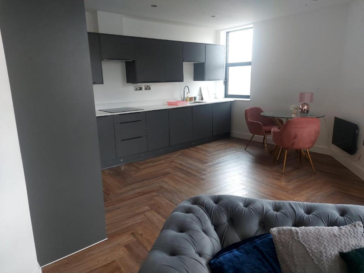 Apartment Spacious Unique
