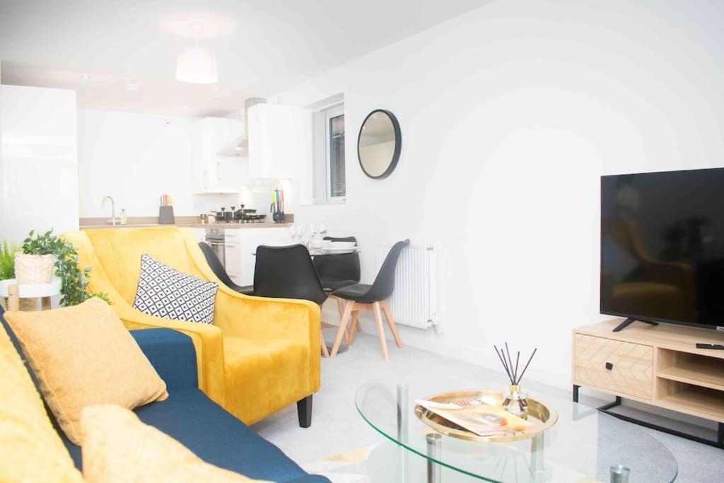 Exoticstay Apartments: Luxe City Centre Smart Apartment *