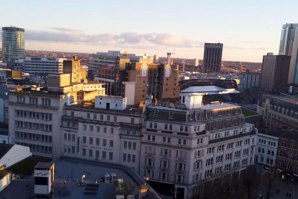 The Mercian - 3bdr Luxury Penthouse -24 Hr Gym - Private Terrace