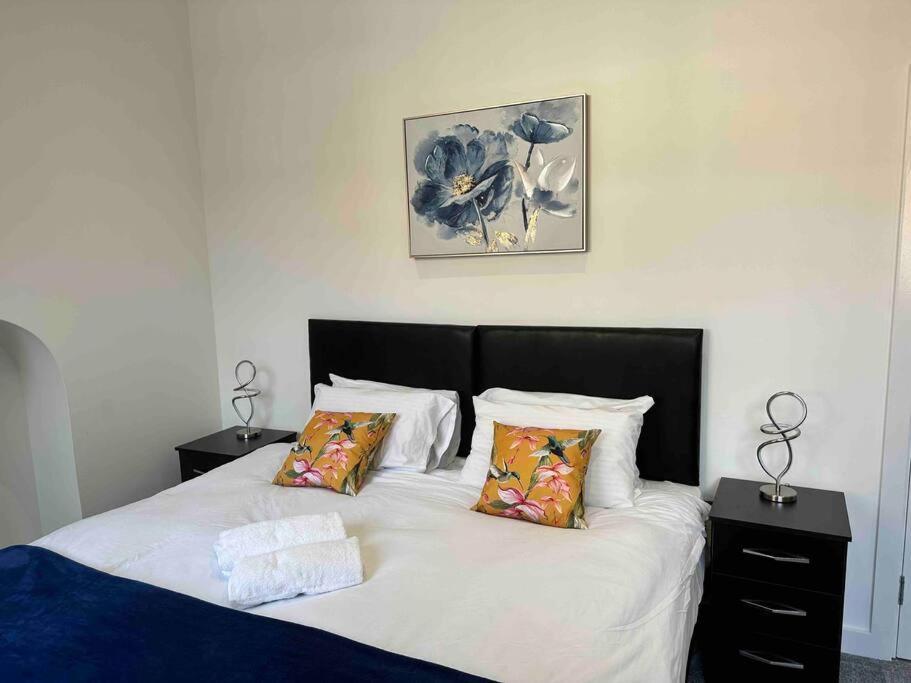 Spacious And Elegant Apartment Birmingham