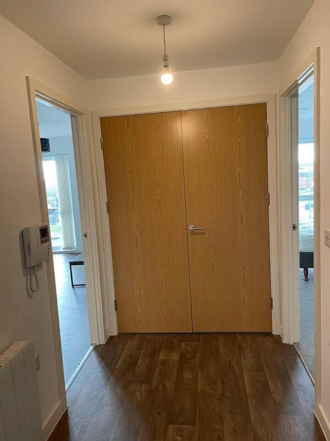 Modern 1-bed In Apartment *