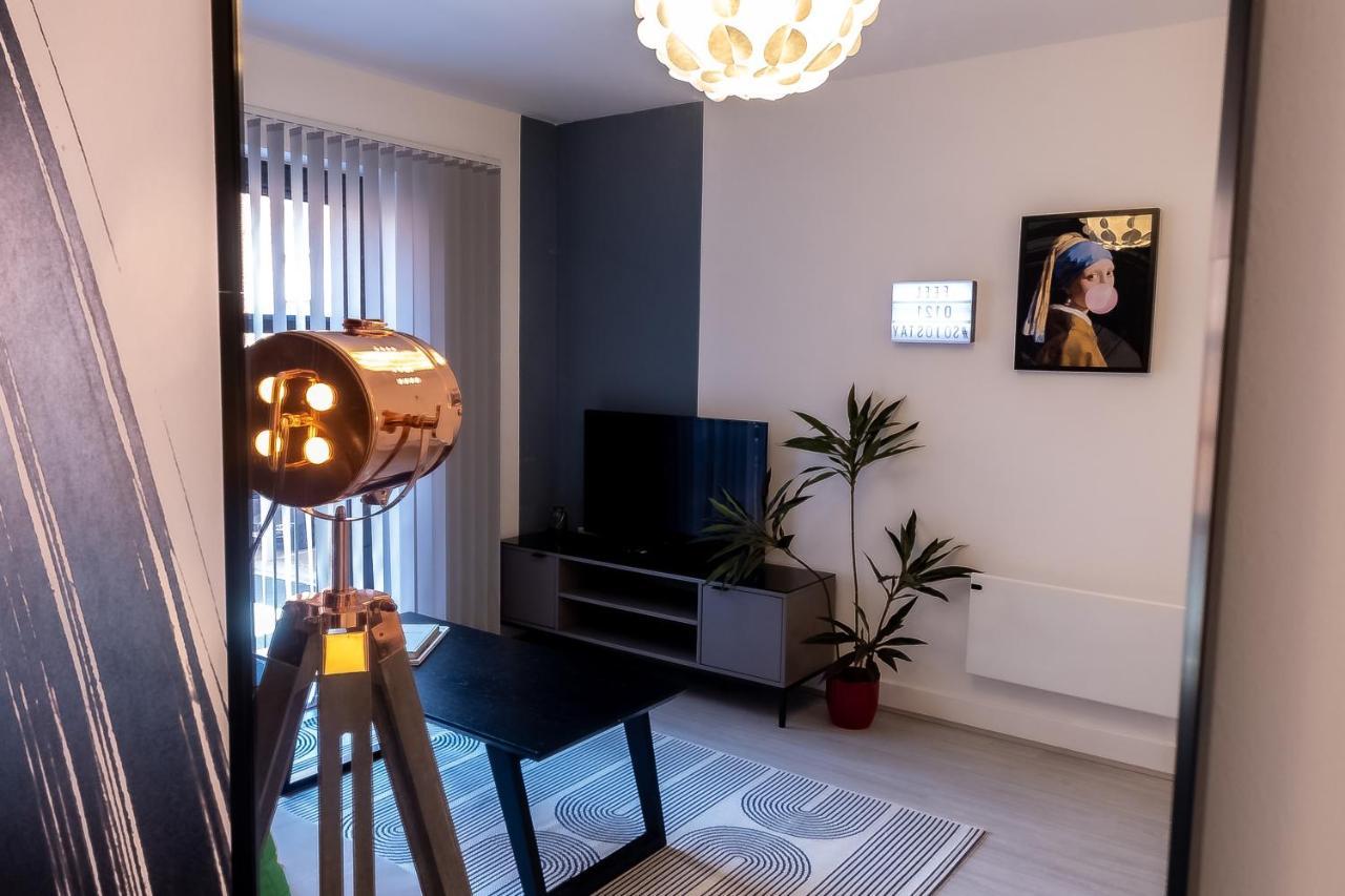 Apartment Whispering Northwood - Premier 1 And 2 Bedroom Near Business District By Sojo *