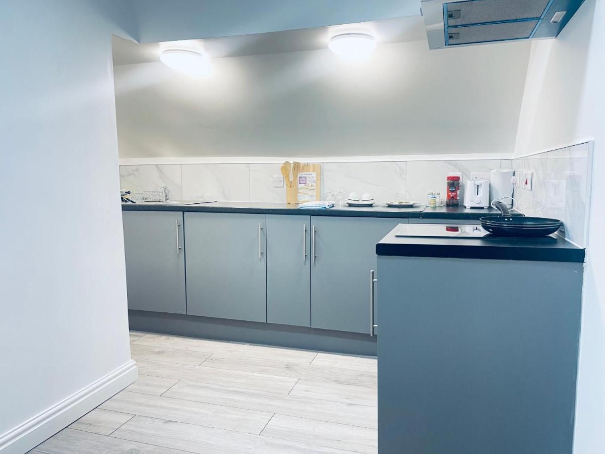 1 Bed With 2 Beds 1 Double 1 Single Apartment