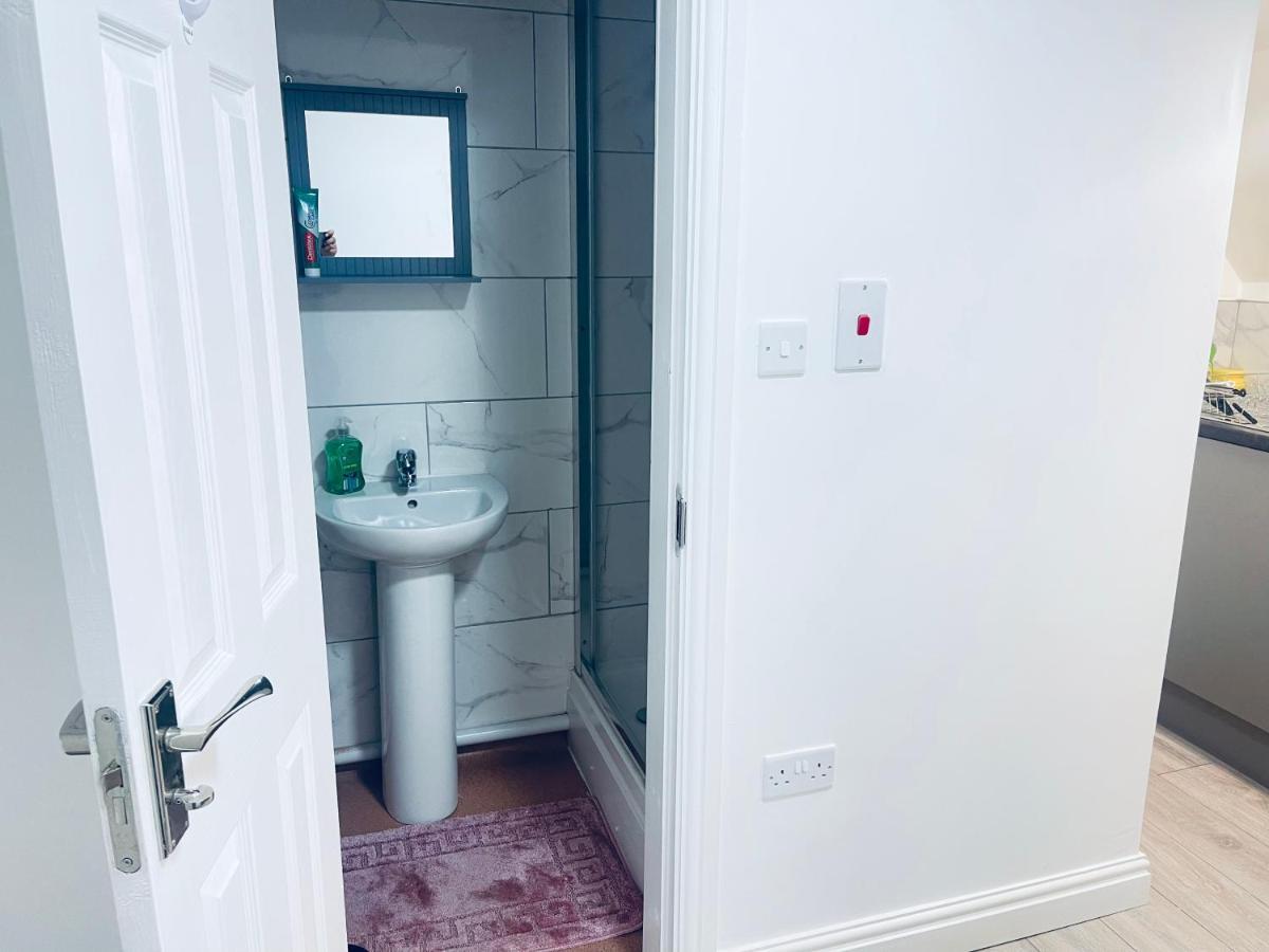 Apartment 1 Bed With 2 Beds 1 Double 1 Single