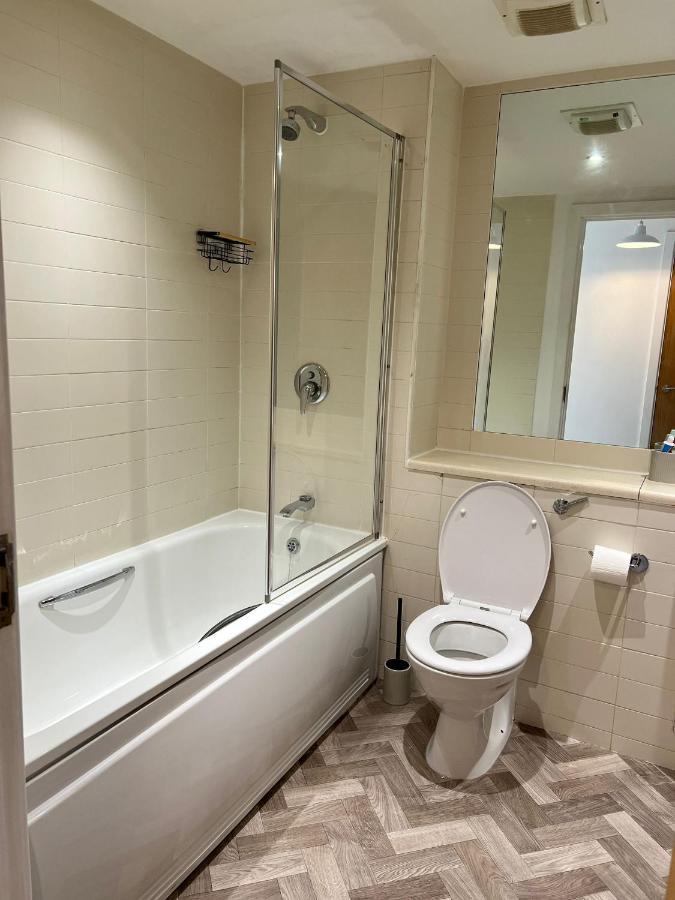 Metropolitan Charm - Elite - Wifi Included - Parking Included Apartment