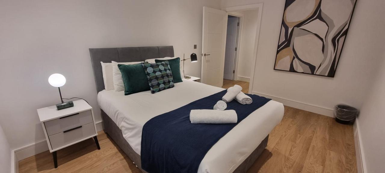 Luxury Centre - Chinatown - Smart Tv - Wifi Apartment