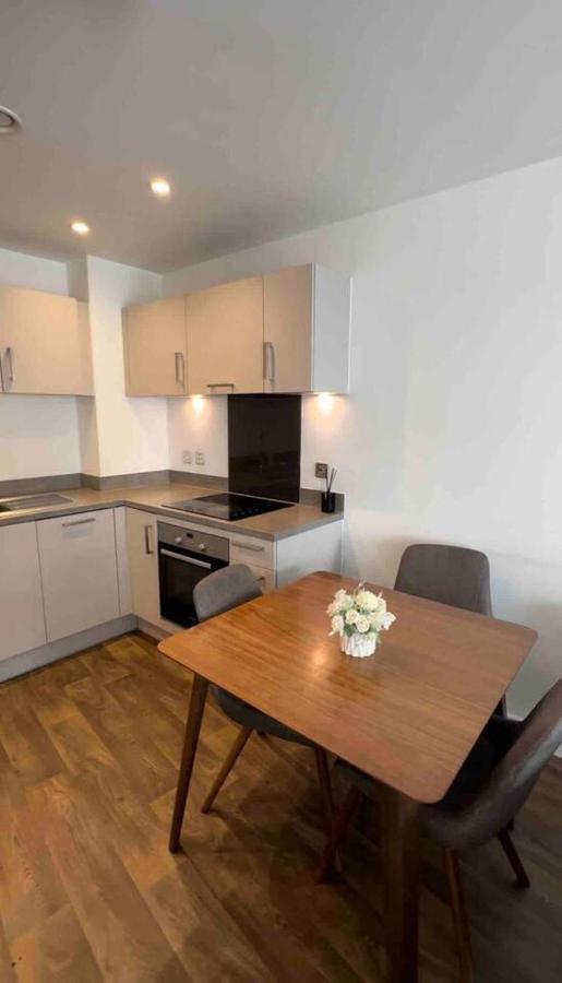 Modern 1-bed In Birmingham