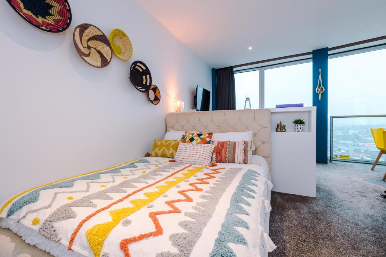Luxury Centre Panorama: Professional's Haven *