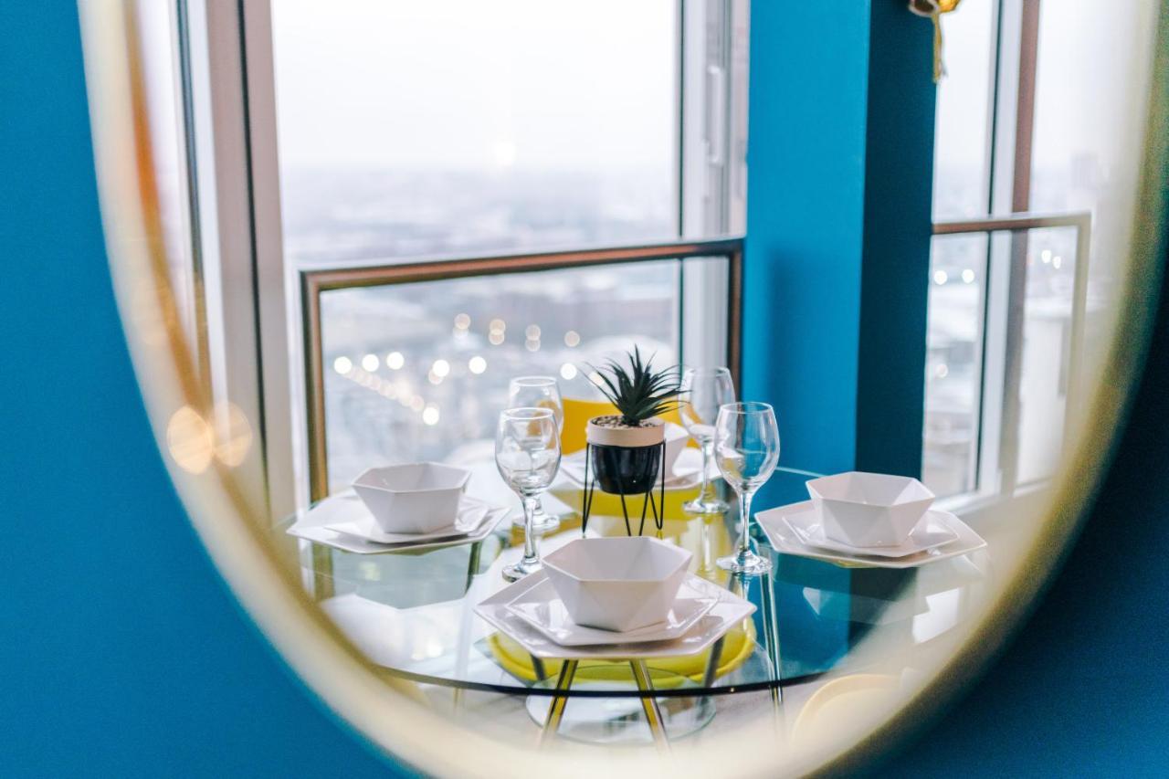 Luxury Centre Panorama: Professional's Haven Apartment *