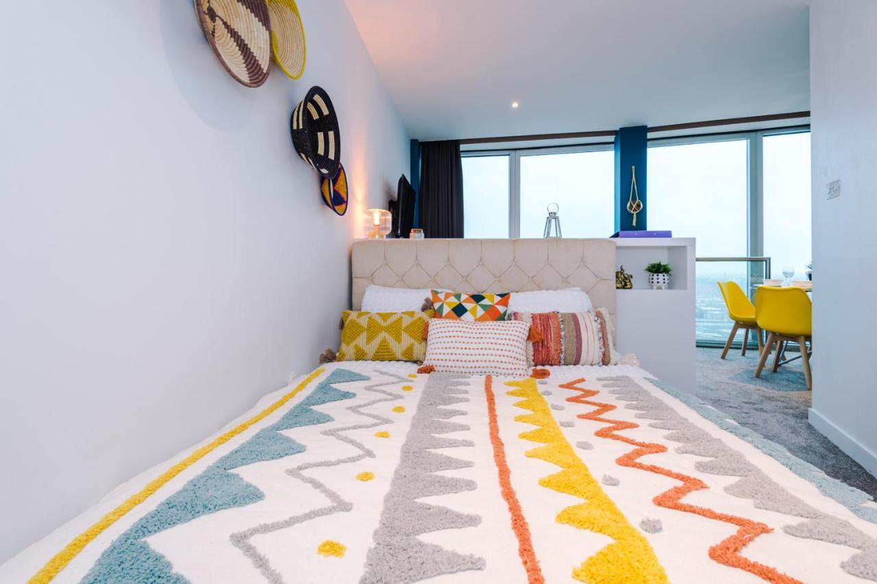 Luxury Centre Panorama: Professional's Haven Apartment Birmingham