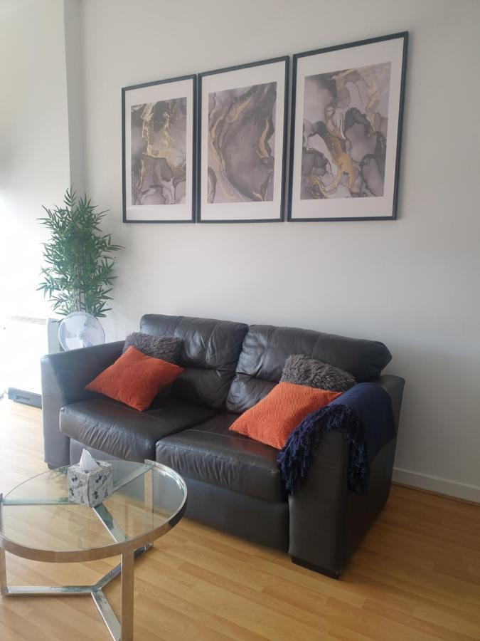 Platinum Birmingham- Free Secure Parking- Fast Fibre Wi-fi * Birmingham