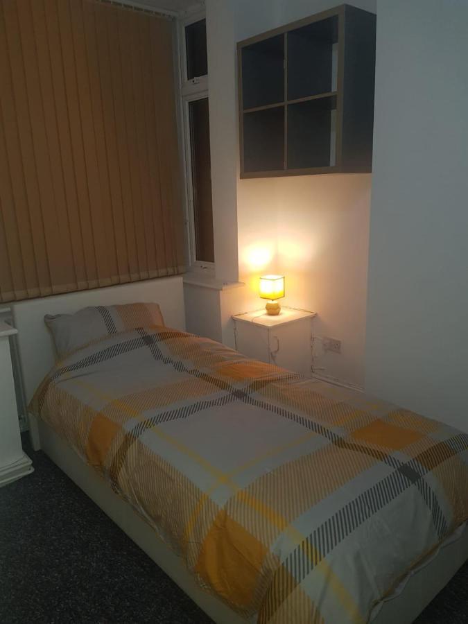 Guest house Kunda House Oliver Birmingham