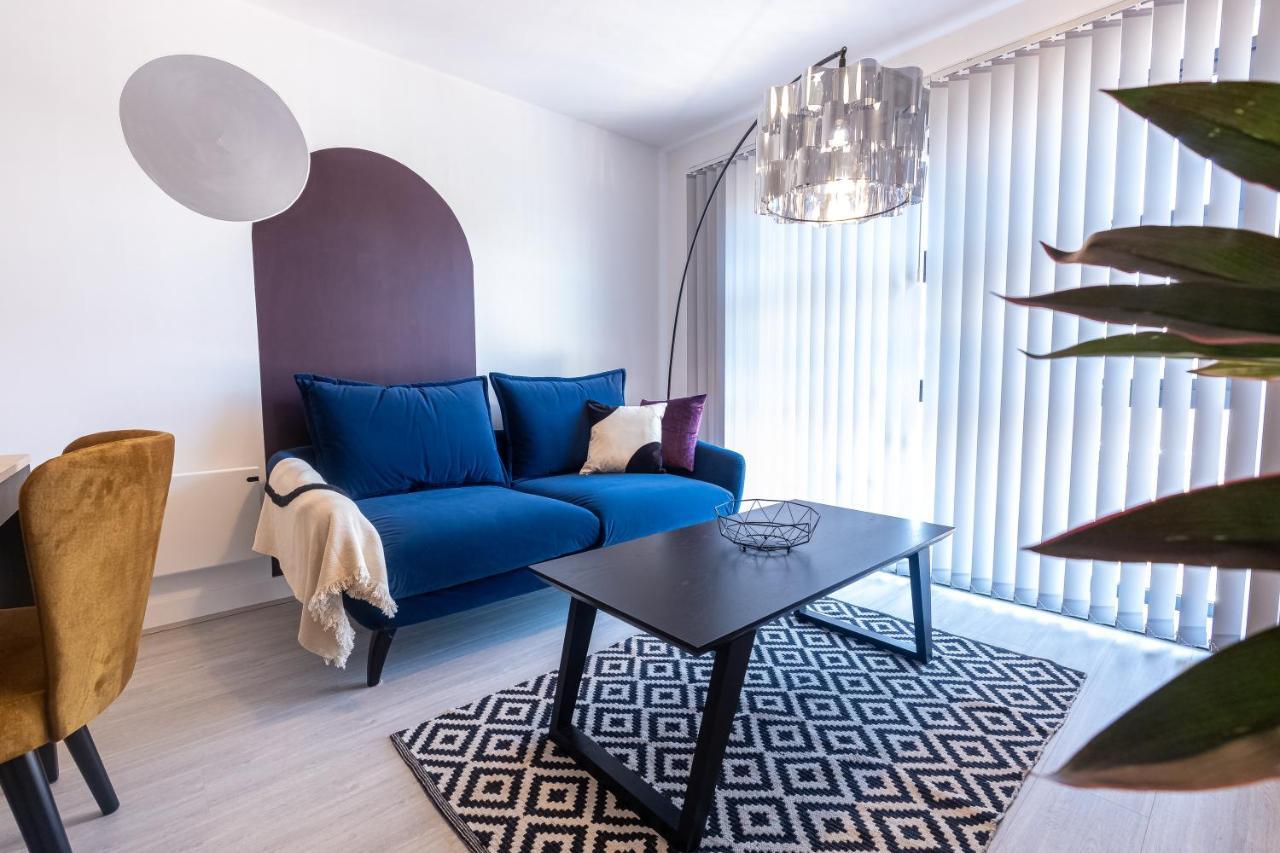 Whispering Northwood - Premier 1 And 2 Bedroom Near Business District By Sojo Apartment