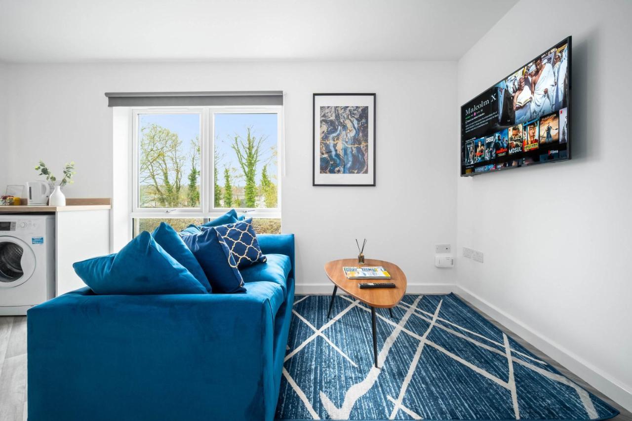 Luxury Two Bed - Parking - Smart Tv - Wifi * Birmingham