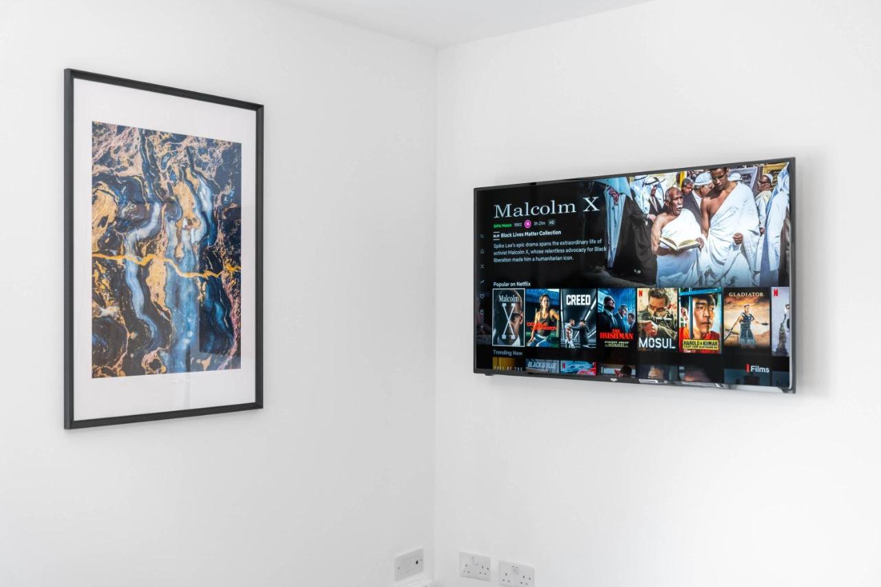 Luxury Two Bed - Parking - Smart Tv - Wifi Birmingham