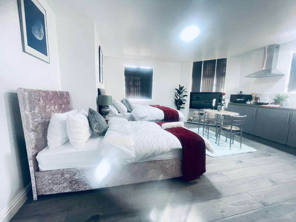 1 Bed Apartment *