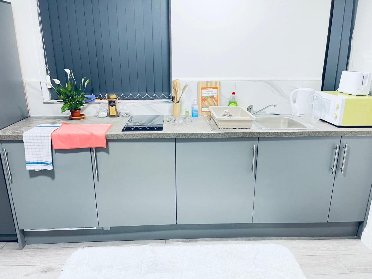 1 Bed Apartment *