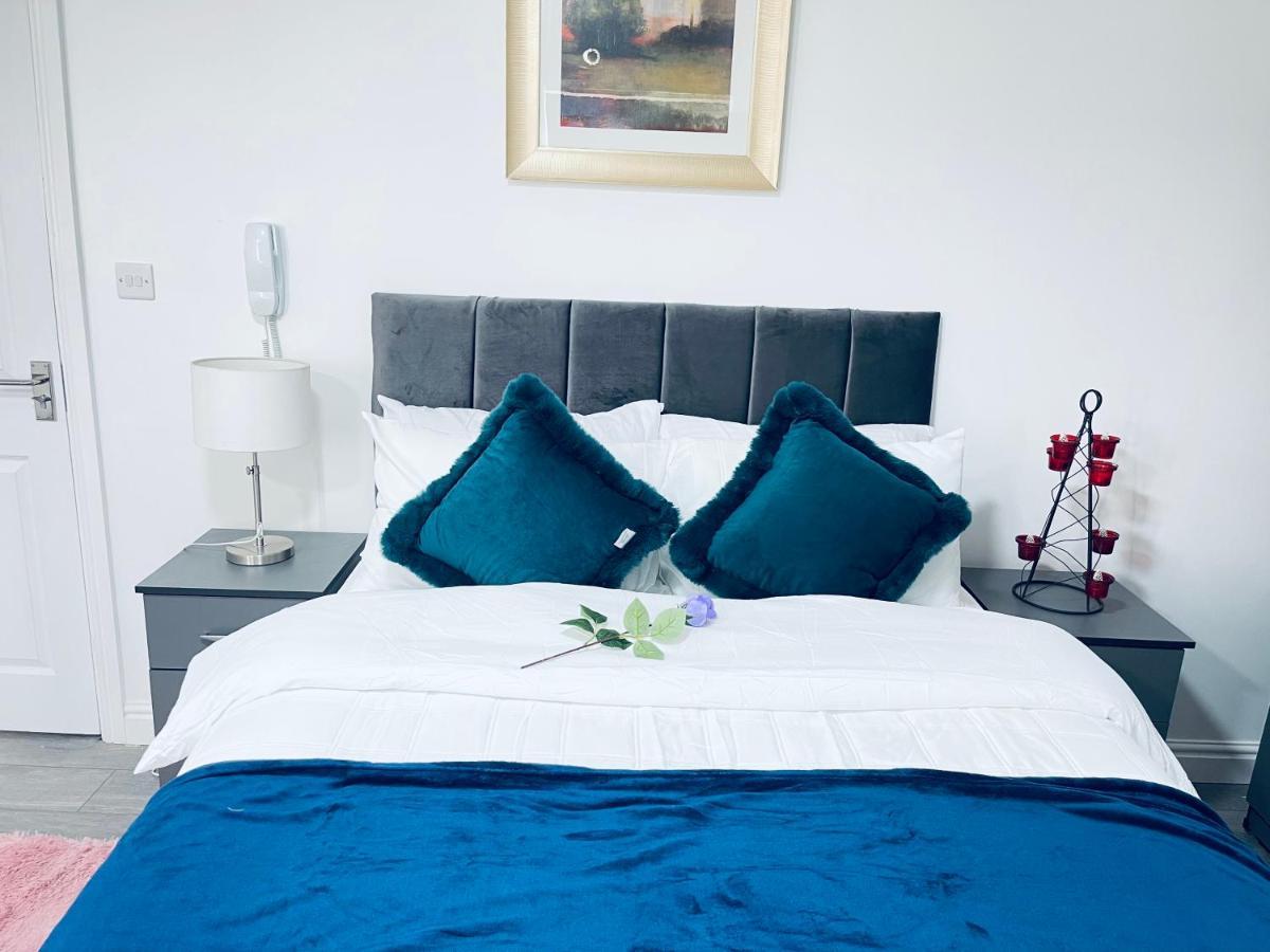 1 Bed *