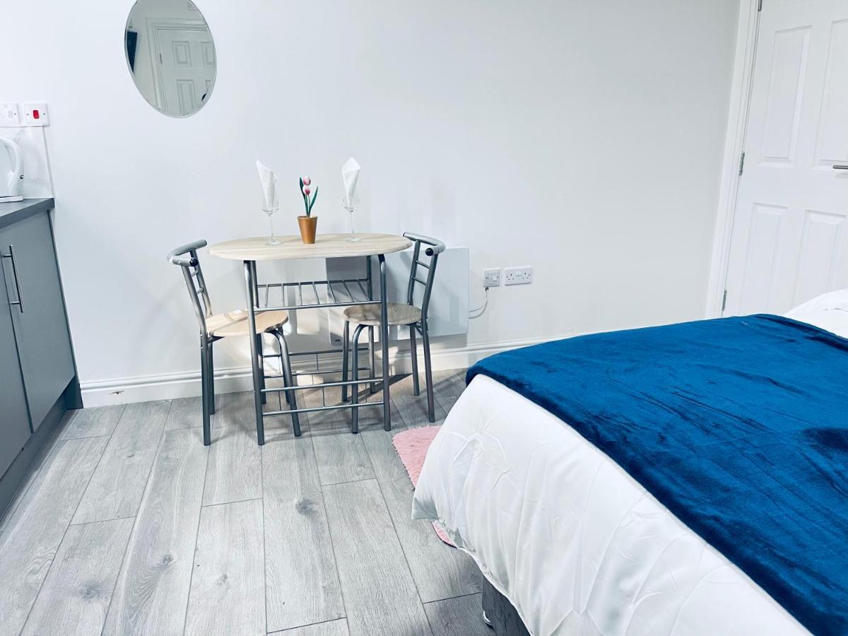 1 Bed Apartment