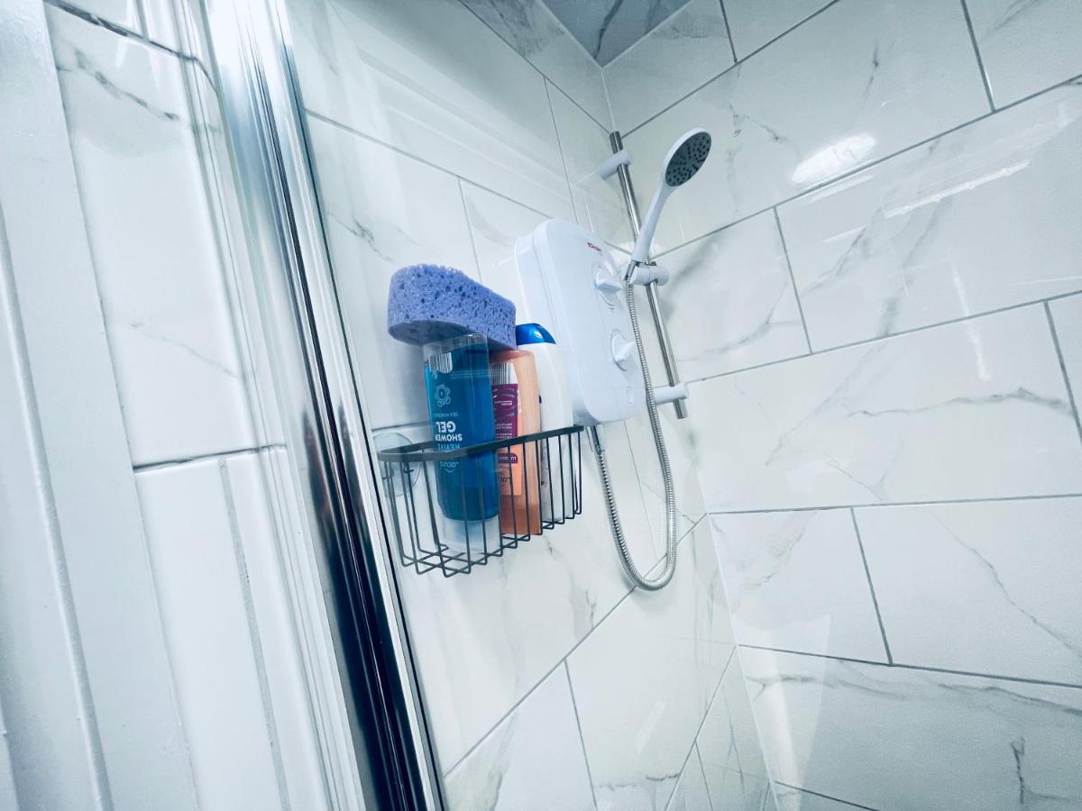 1 Bed Apartment *