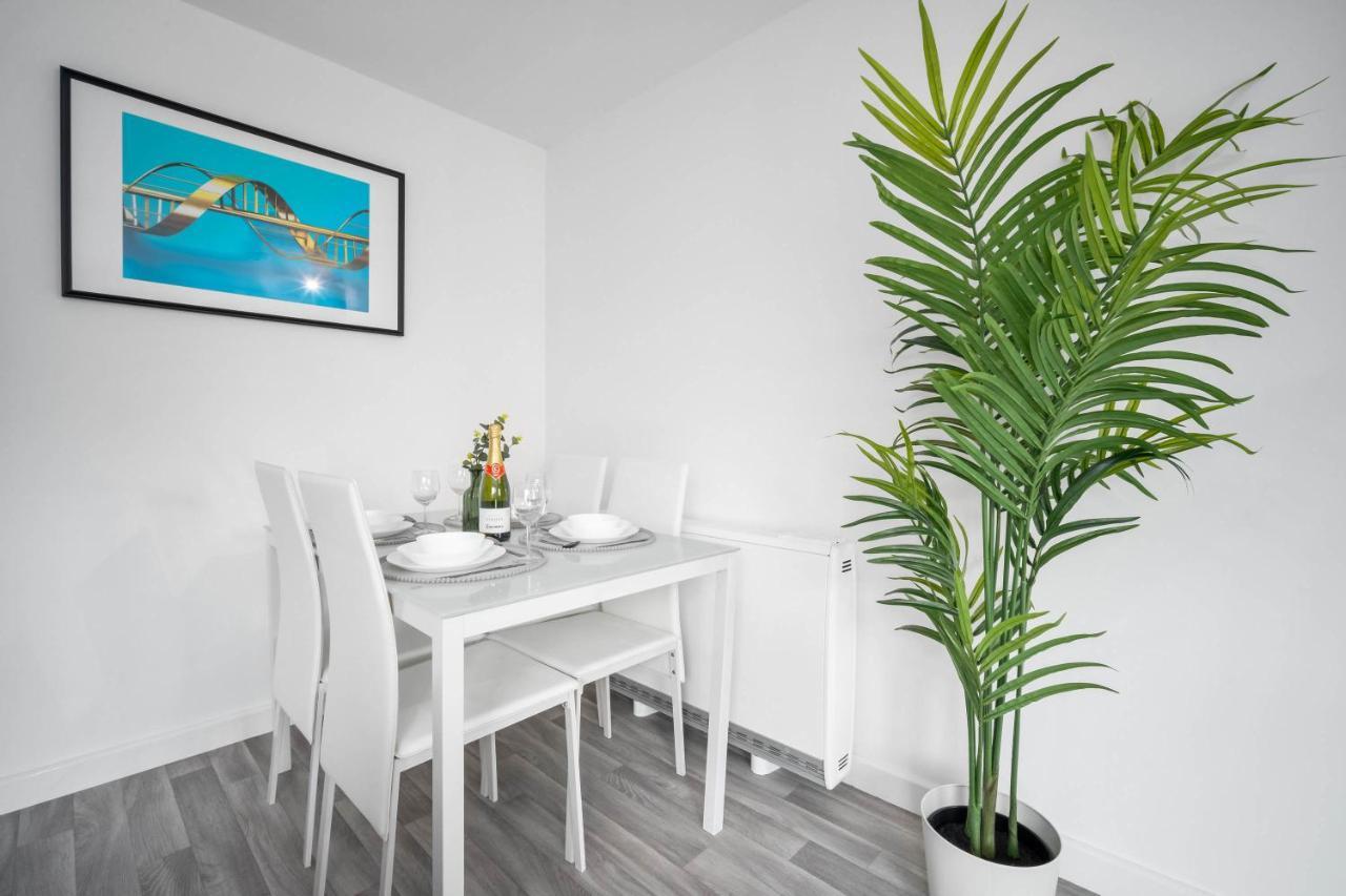 Apartment Luxury Two Bed - Parking - Smart Tv - Wifi Birmingham