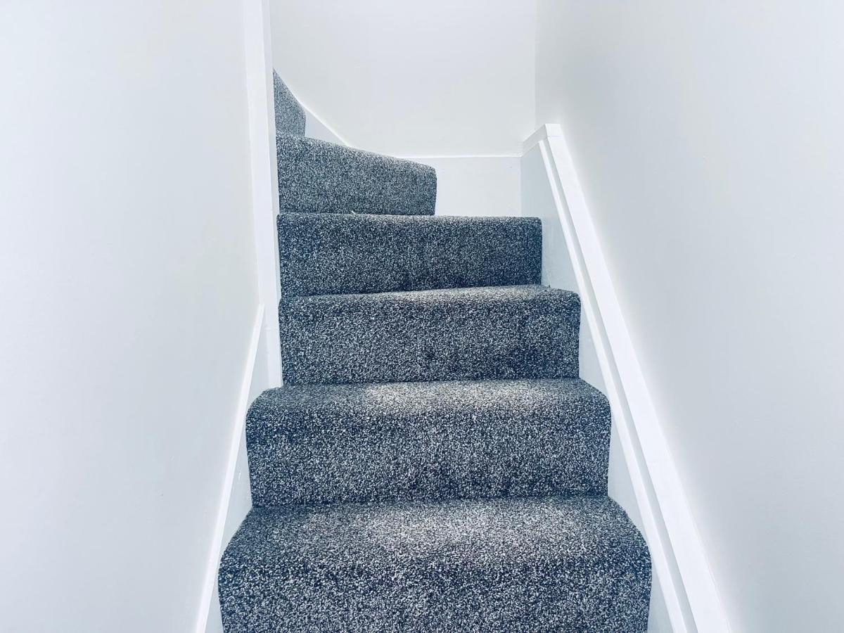 Apartment 1 Bed With 2 Beds 1 Double 1 Single